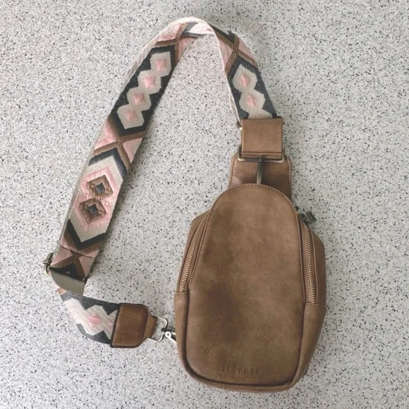 Boho leather crossbody bag - Picture 2 of 6